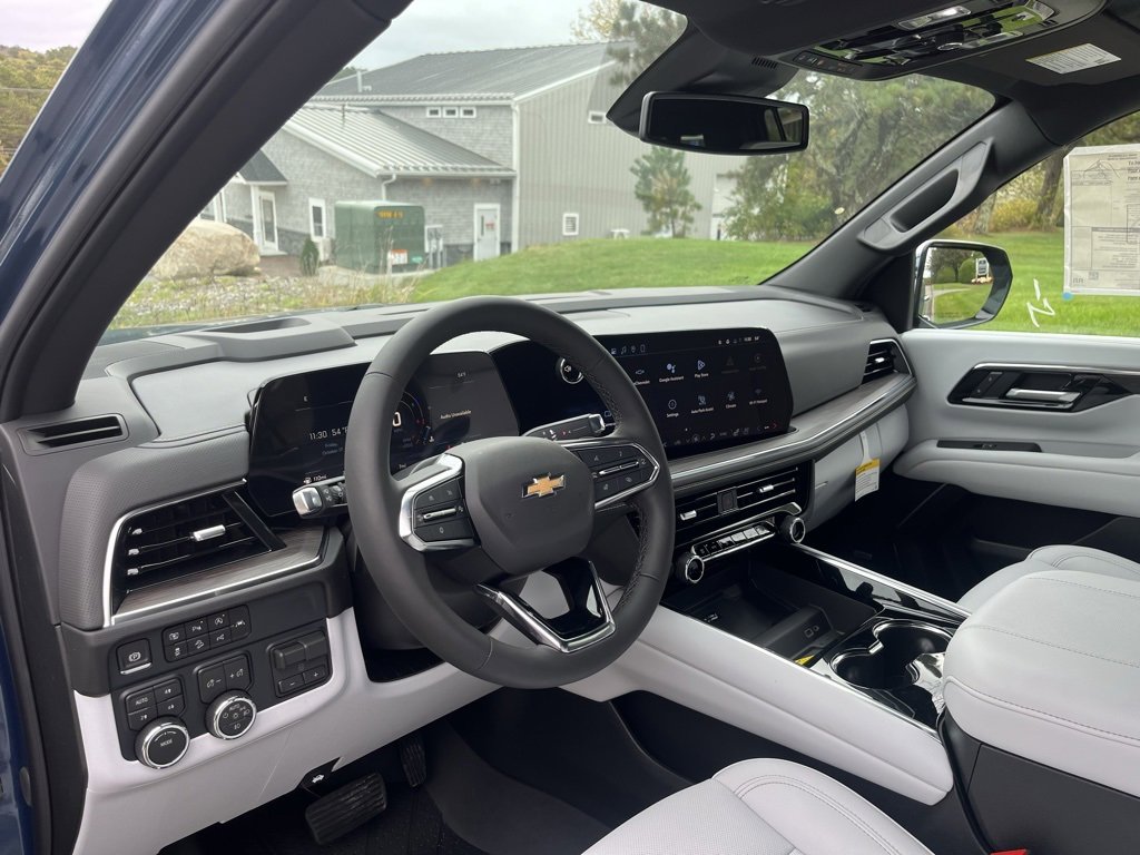 New 2026 Chevrolet Suburban Premier w/ Sun And Tow Package image 15