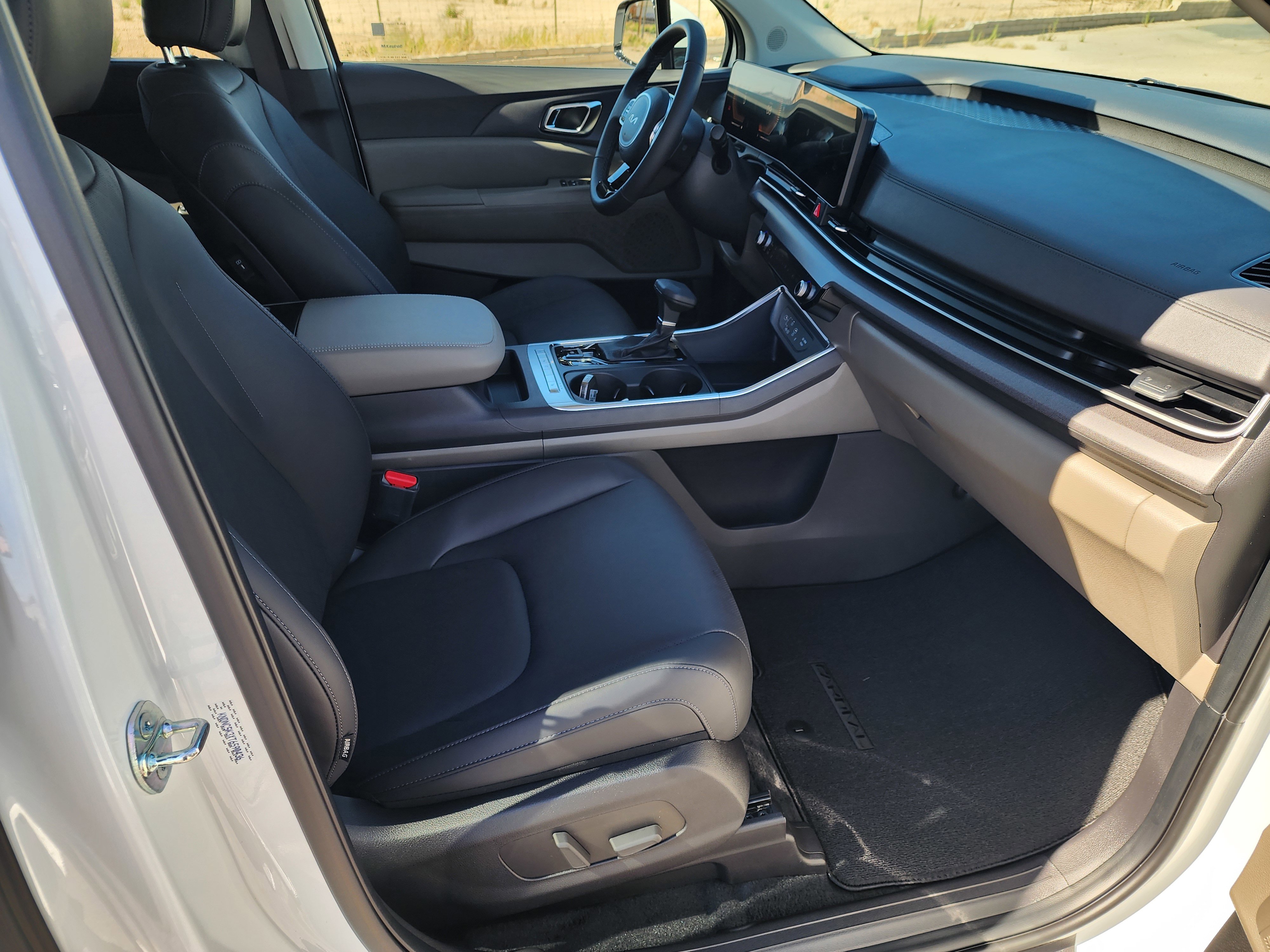 New 2026 Kia Carnival EX image 9