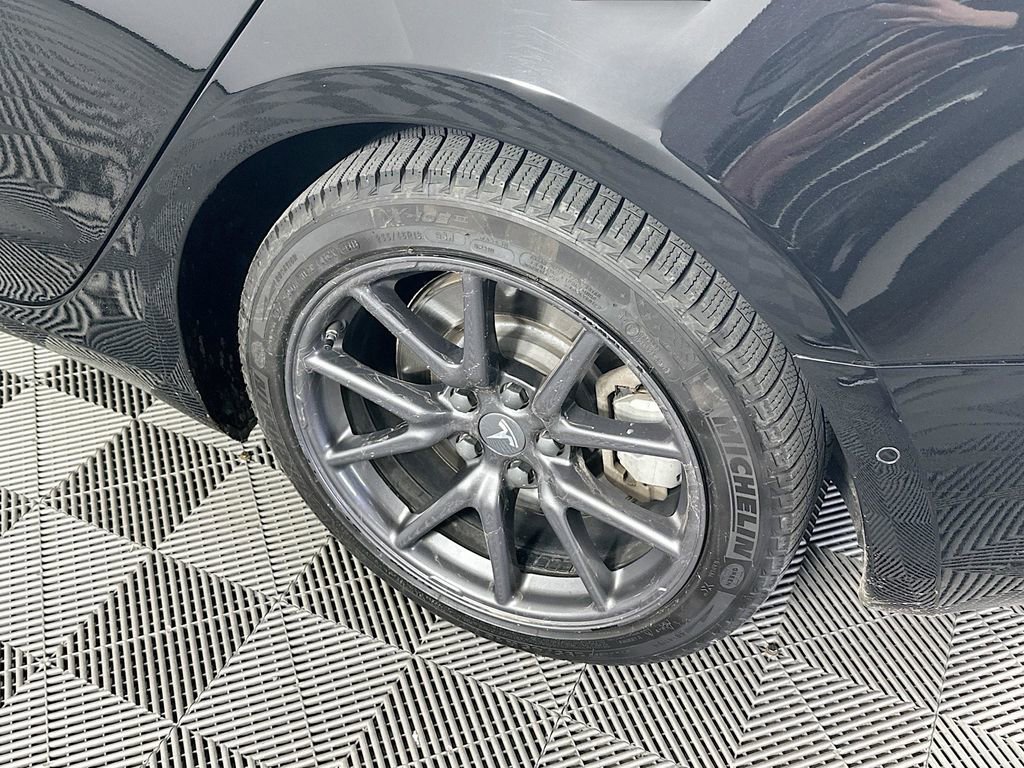 Used 2018 Tesla Model 3 Long Range image 35