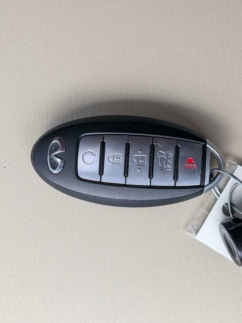 Used 2022 INFINITI QX80 Sensory w/ All-Season Package image 34