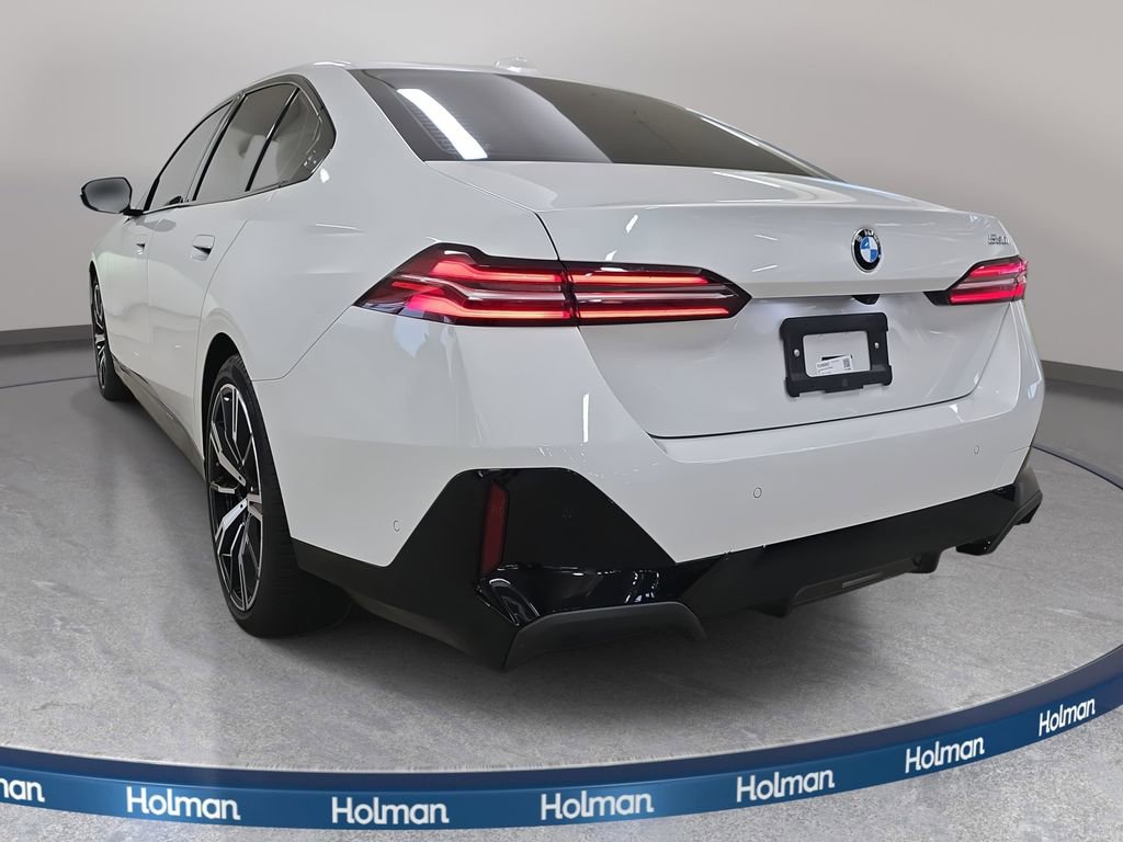 Used 2026 BMW 530i w/ M Sport Package image 9