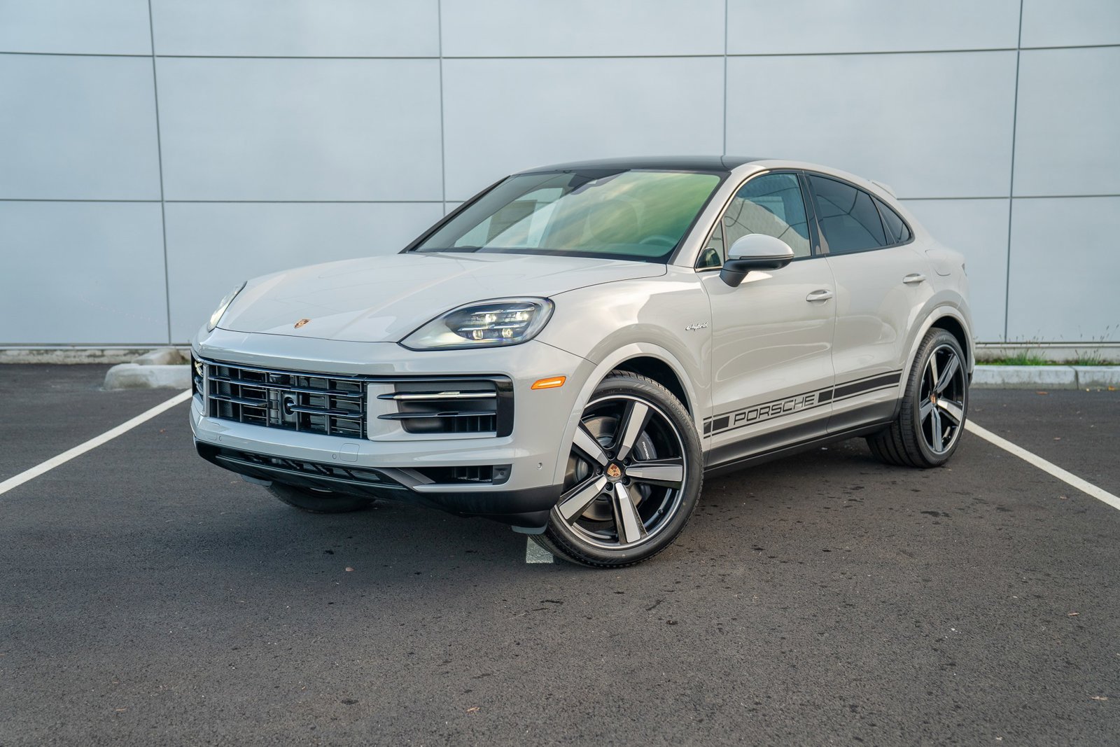 New 2026 Porsche Cayenne E-Hybrid Coupe AWD/4WD video 1