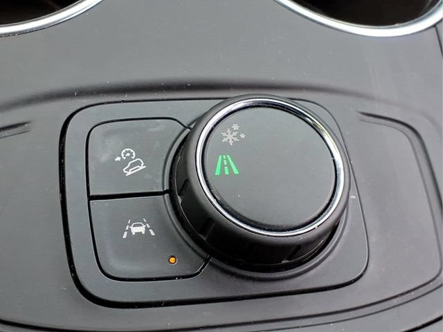 Used 2024 GMC Terrain SLE FWD image 15