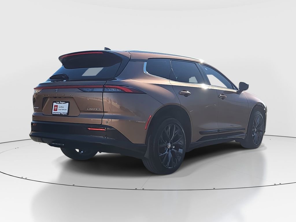 Certified 2025 Toyota Crown Signia image 5