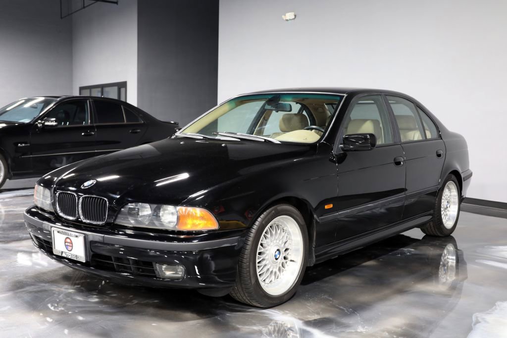 Used 2000 BMW 528i Sedan image 3