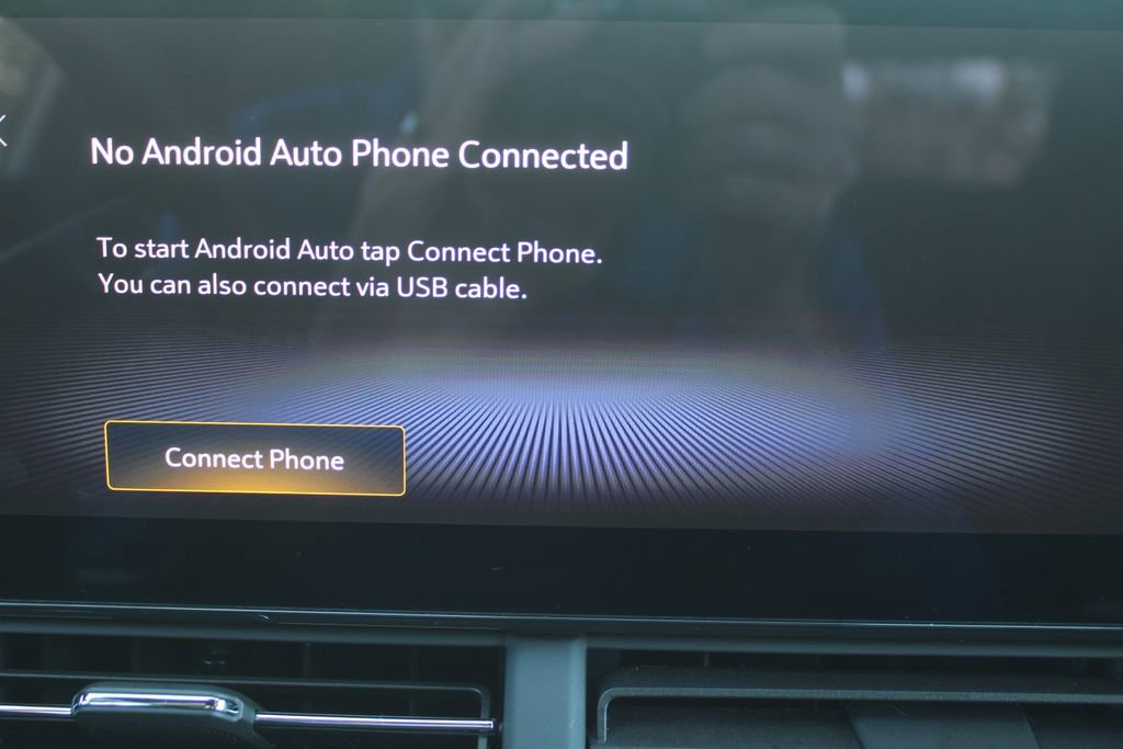 Used 2024 Chevrolet Trax RS image 40