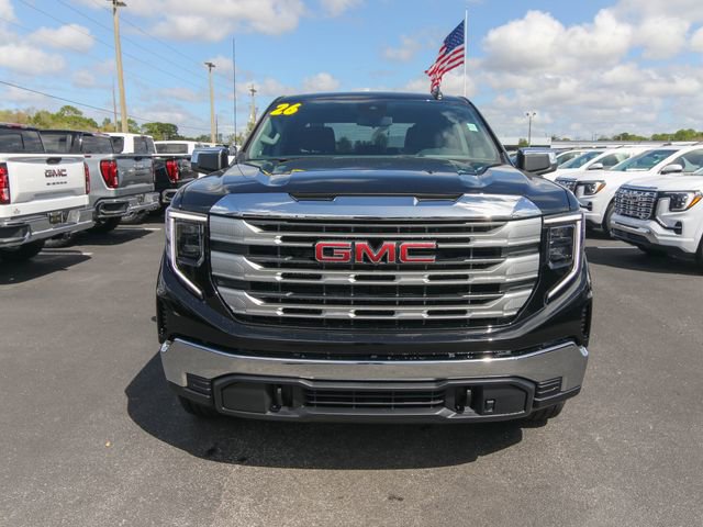 New 2026 GMC Sierra 1500 SLE image 2