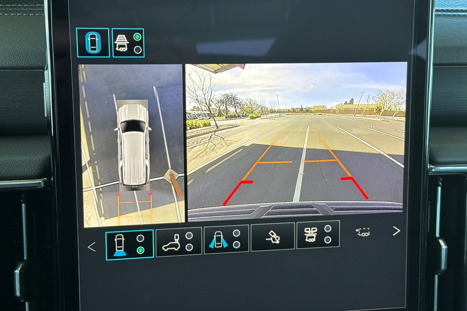 New 2026 GMC Yukon XL Denali w/ Denali Reserve Package image 23