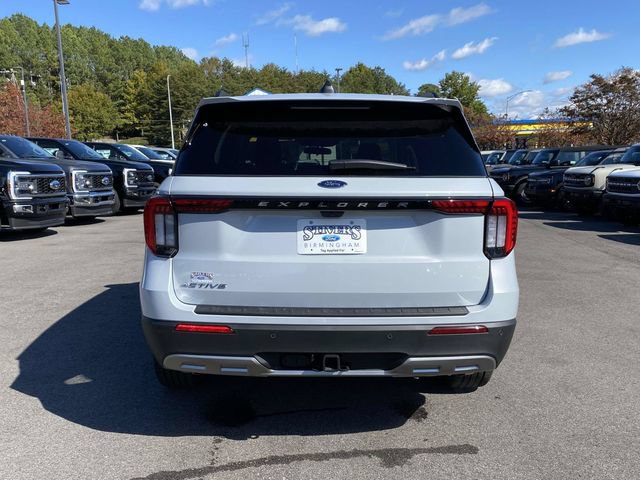 New 2026 Ford Explorer Active w/ Active Comfort Package RWD image 16