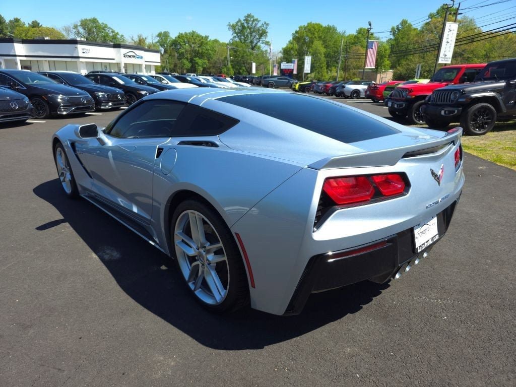 Used 2017 Chevrolet Corvette Stingray Coupe RWD image 9