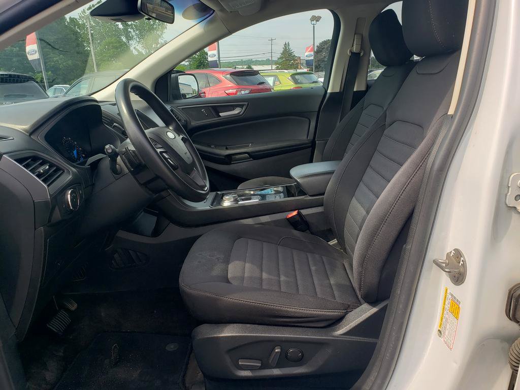 Used 2020 Ford Edge SE AWD/4WD image 10