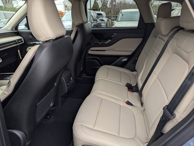 New 2026 Lincoln Corsair Reserve w/ Jet Appearance Package FWD image 12