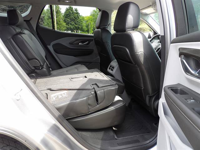 Certified 2023 GMC Terrain SLT w/ LPO, Floor Liner Package AWD/4WD image 39