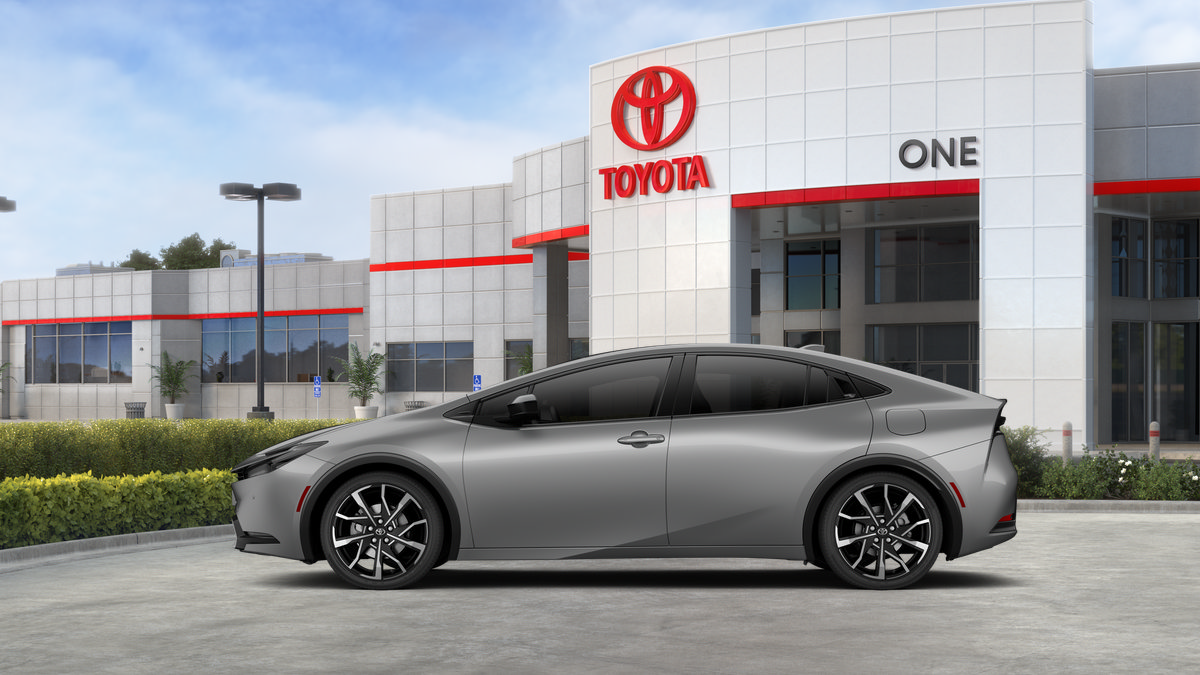 New 2027 Toyota Prius Plug-In Hybrid FWD image 43