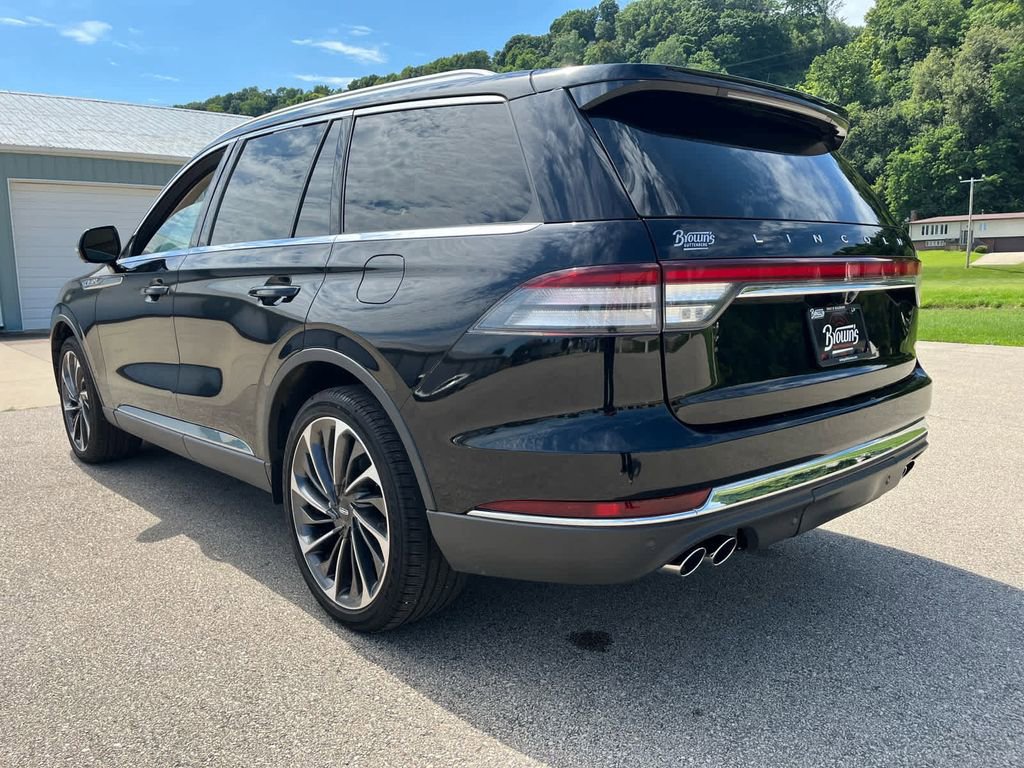 Used 2022 Lincoln Aviator Reserve w/ Equipment Group 201A image 8