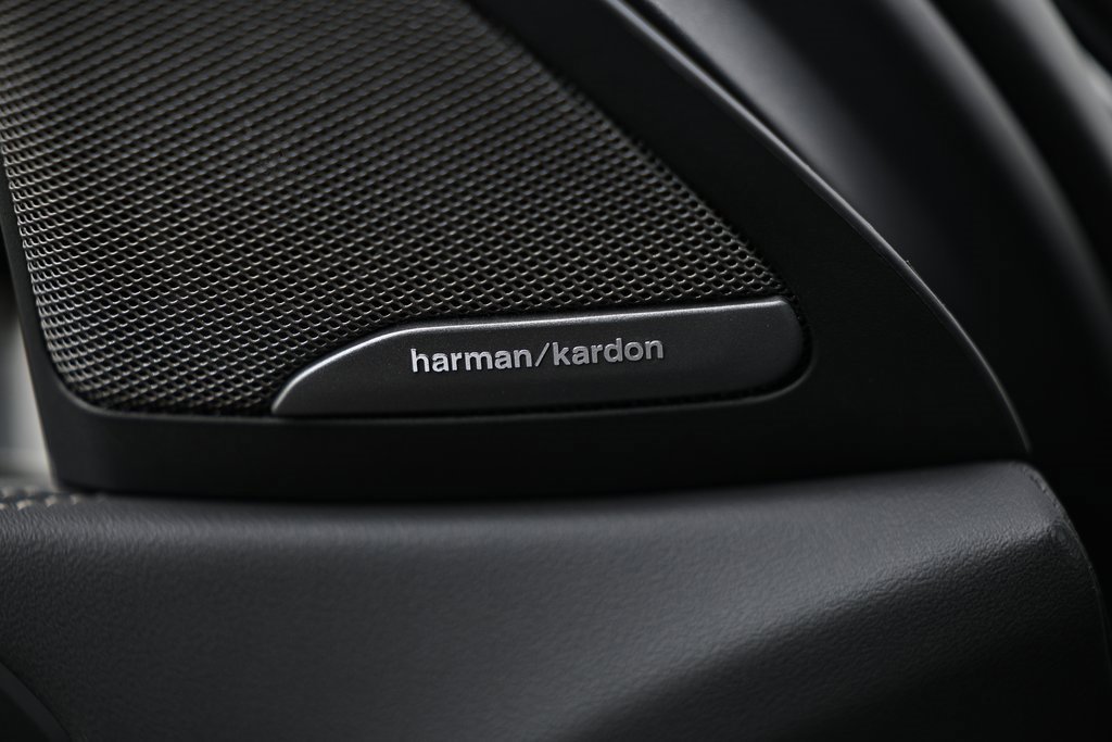 New 2026 BMW X6 xDrive40i w/ Premium Package image 17