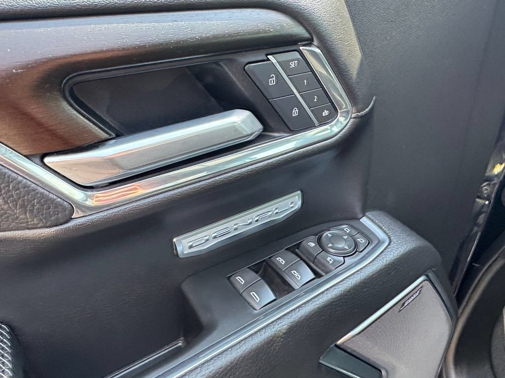 Used 2025 GMC Sierra 1500 Denali w/ Technology Package AWD/4WD image 18