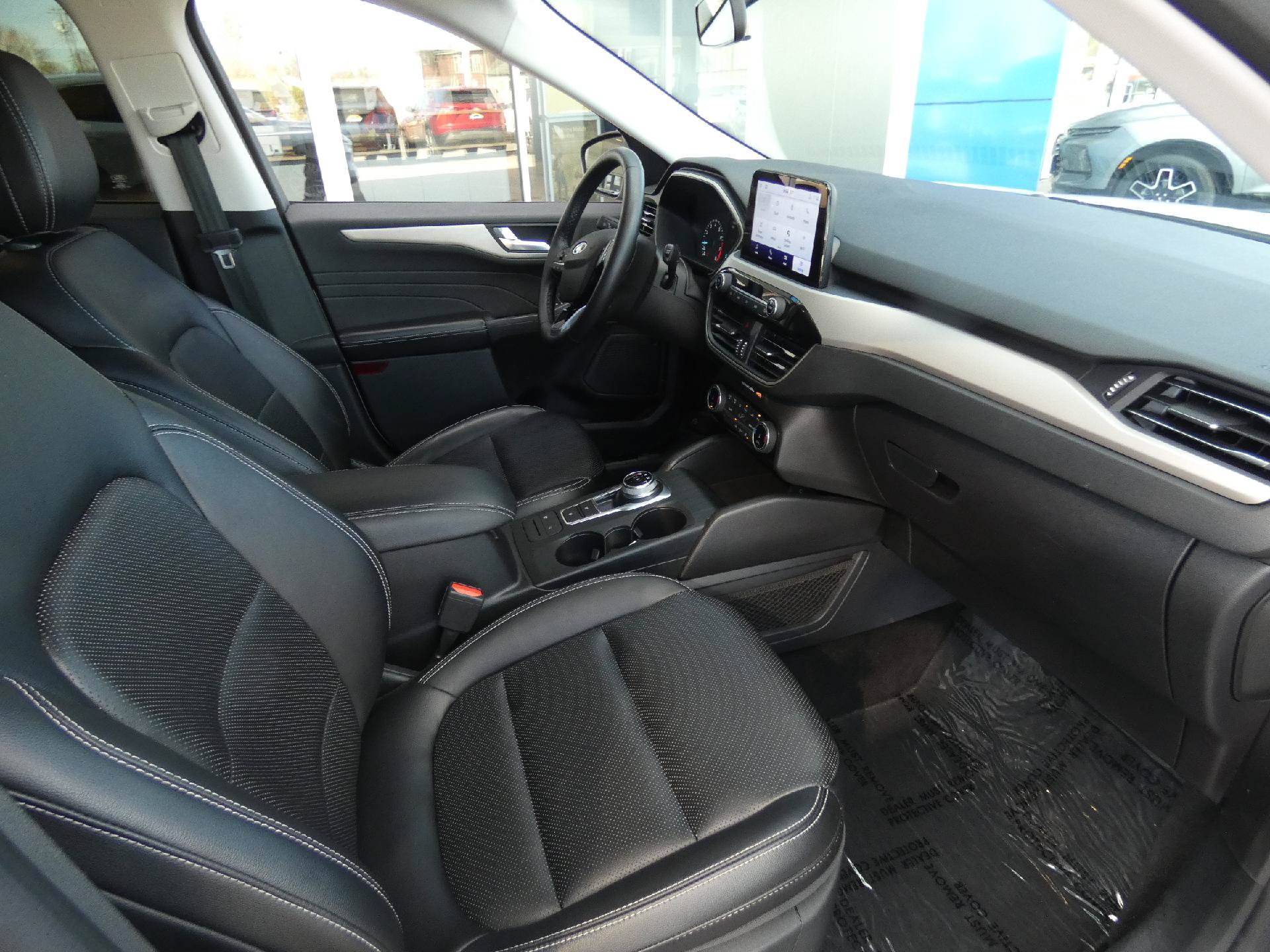 Used 2022 Ford Escape SEL AWD/4WD image 17
