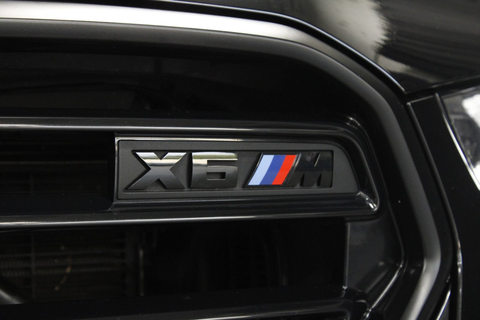 Used 2024 BMW X6 M Competition w/ Executive Package AWD/4WD image 15
