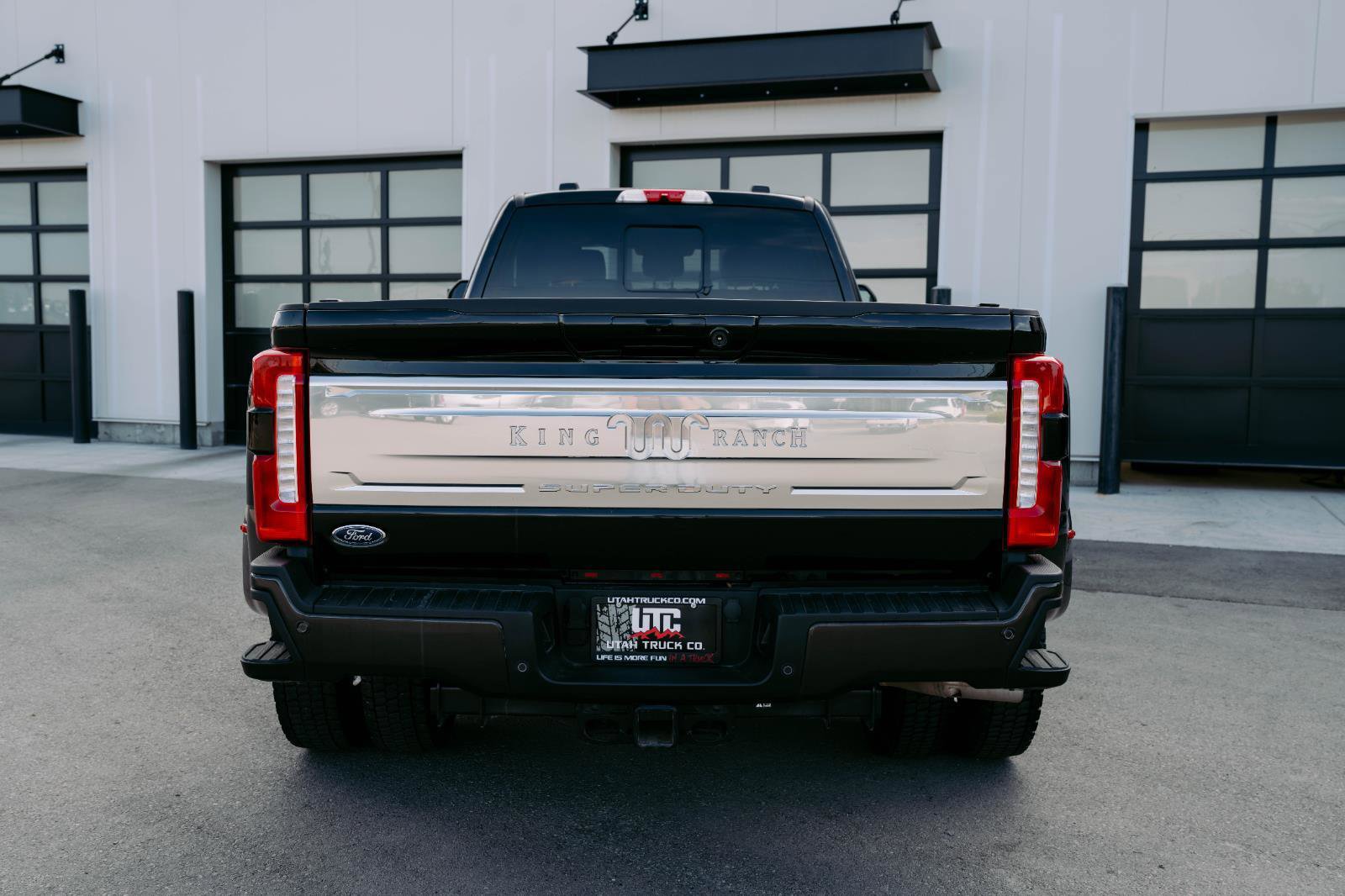 Used 2024 Ford F450 King Ranch w/ FX4 Off-Road Package image 6