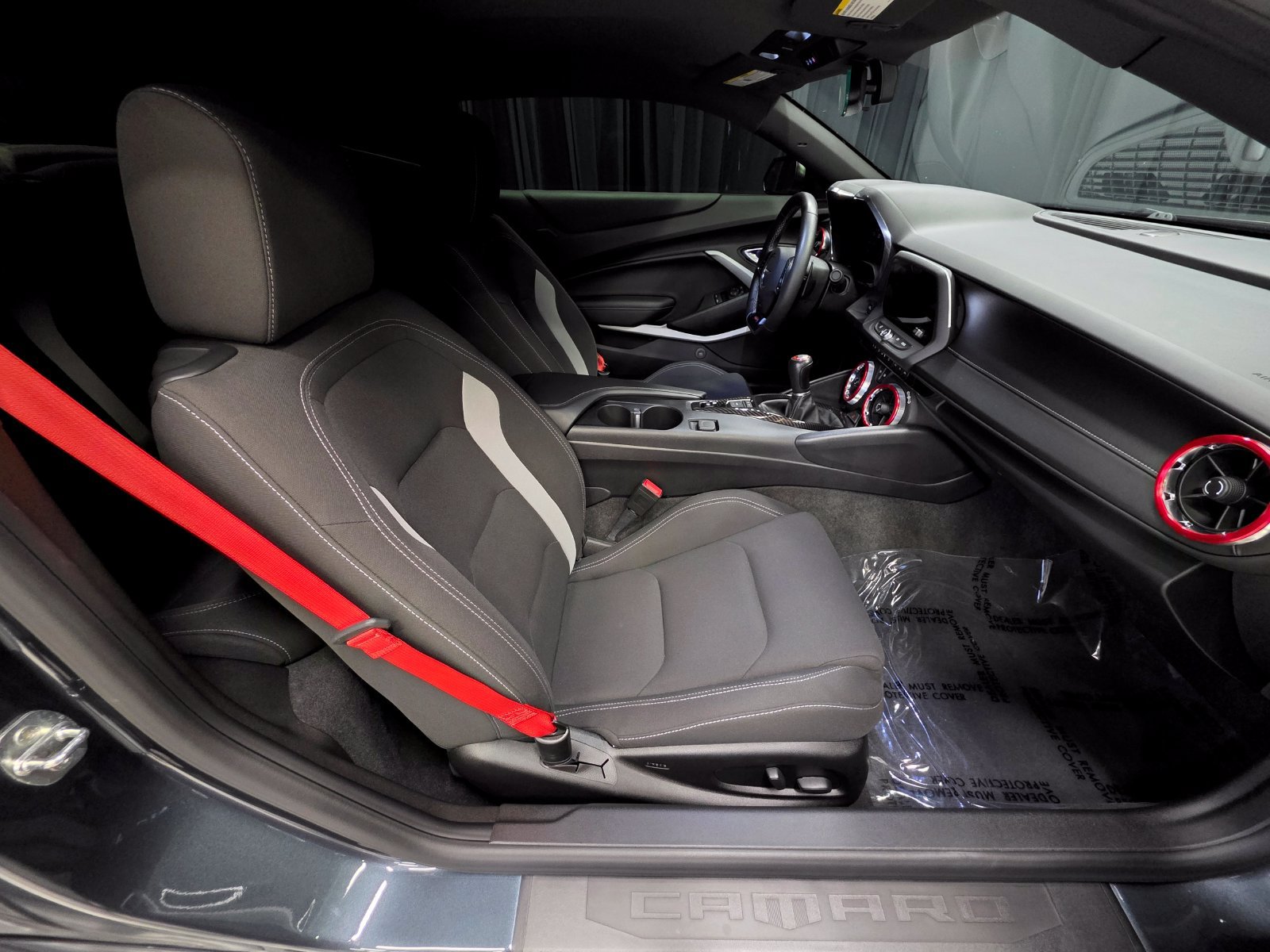 Used 2020 Chevrolet Camaro SS RWD image 33