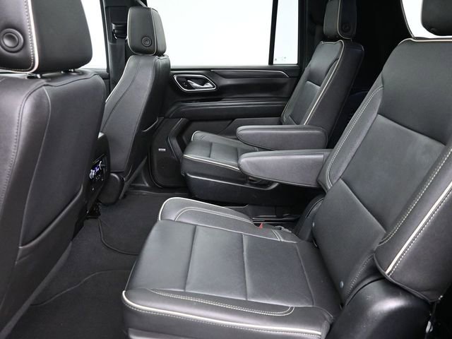 Used 2023 GMC Yukon XL SLT w/ Max Trailering Package AWD/4WD image 18