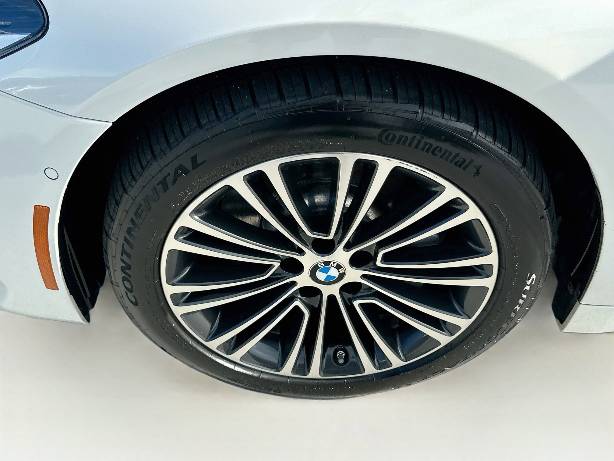 Used 2017 BMW 540i RWD image 34