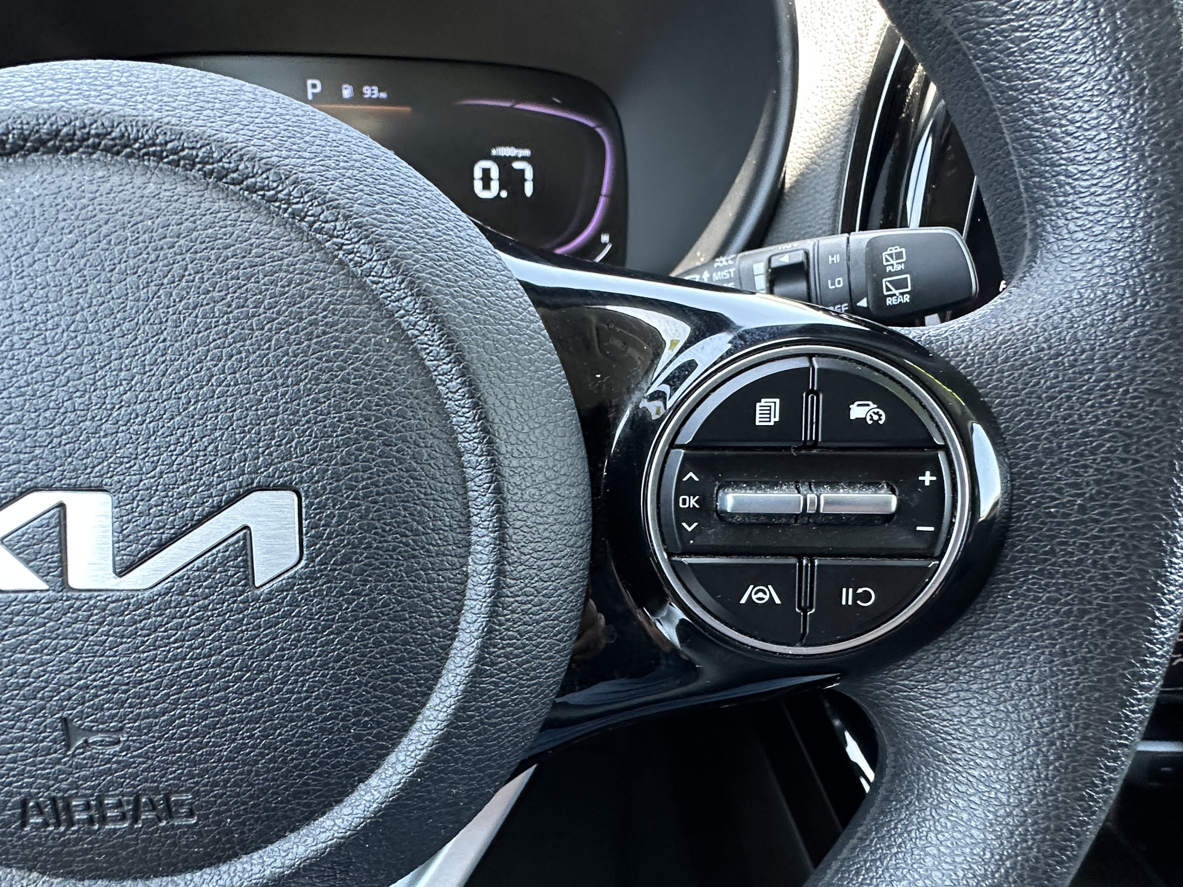 Certified 2023 Kia Soul S FWD image 25