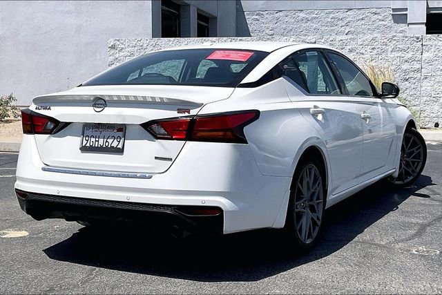 Certified 2023 Nissan Altima 2.0 SR FWD image 13