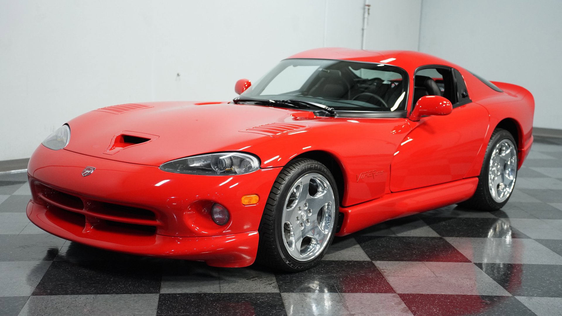 Used 2001 Dodge Viper GTS image 5