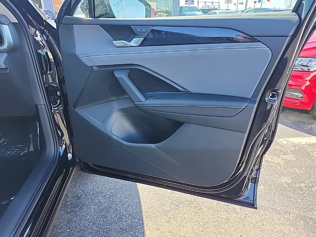 New 2026 Volkswagen Tiguan SE AWD/4WD image 13