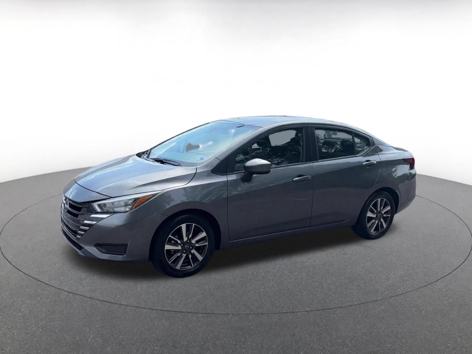 Used 2025 Nissan Versa SV FWD image 8