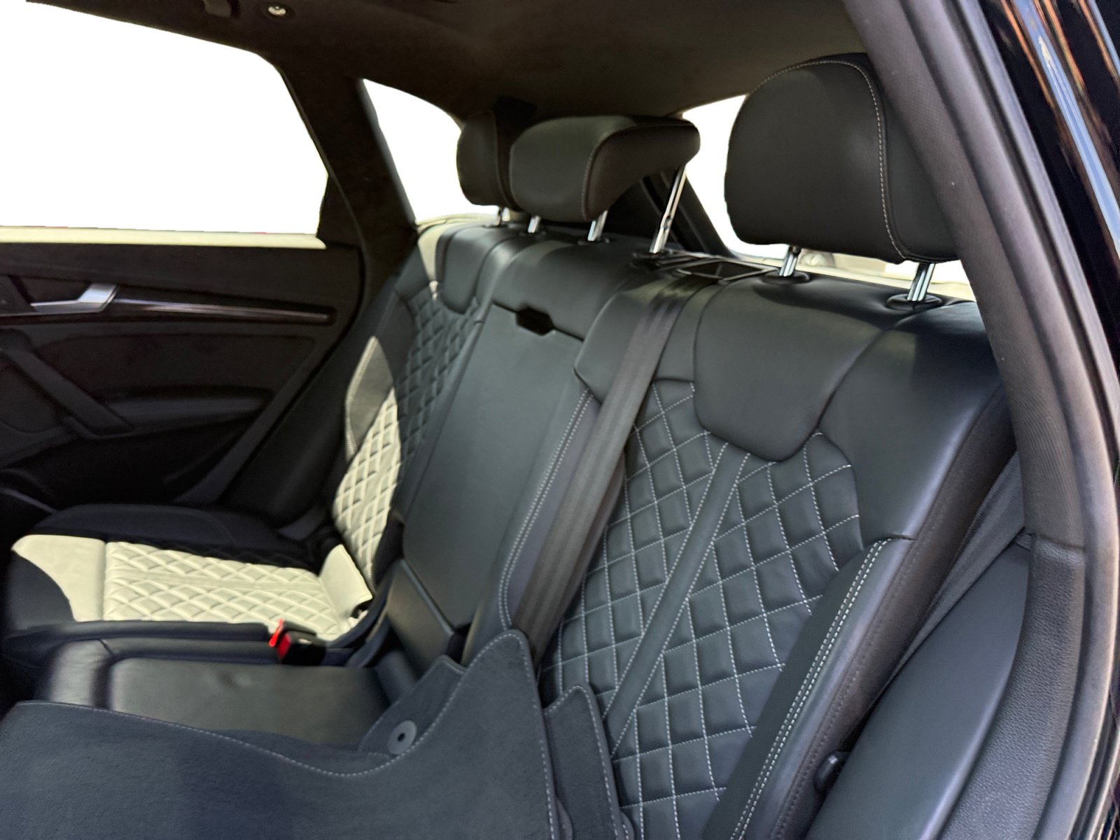 Used 2019 Audi SQ5 Premium Plus w/ Premium Plus Package AWD/4WD image 16