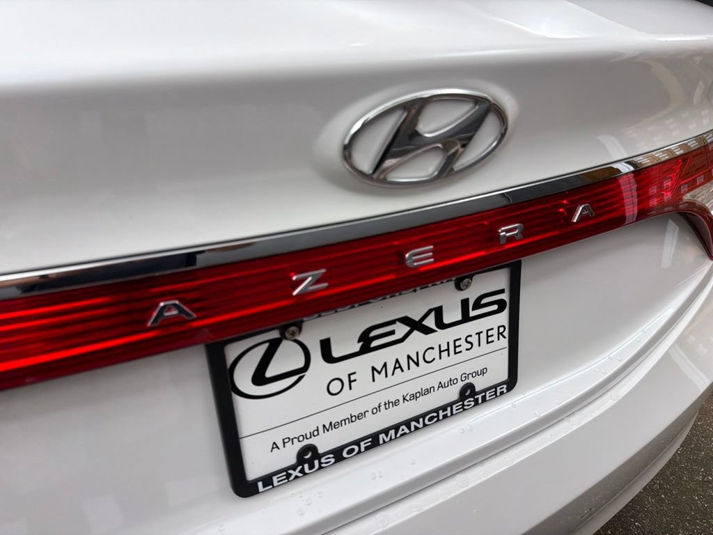 Used 2017 Hyundai Azera Limited FWD image 23