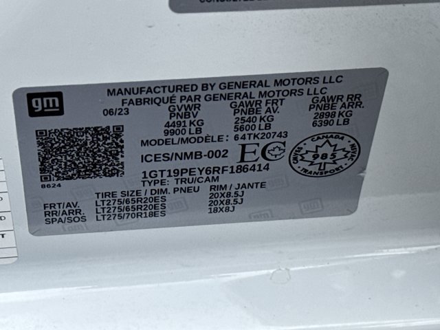 Used 2024 GMC Sierra 2500 AT4 w/ AT4 Premium Plus Package AWD/4WD image 32