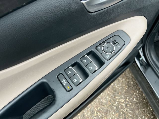 Used 2023 Hyundai Santa Fe SE w/ Cargo Package image 17