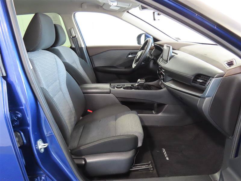 Used 2023 Nissan Rogue SV AWD/4WD image 35