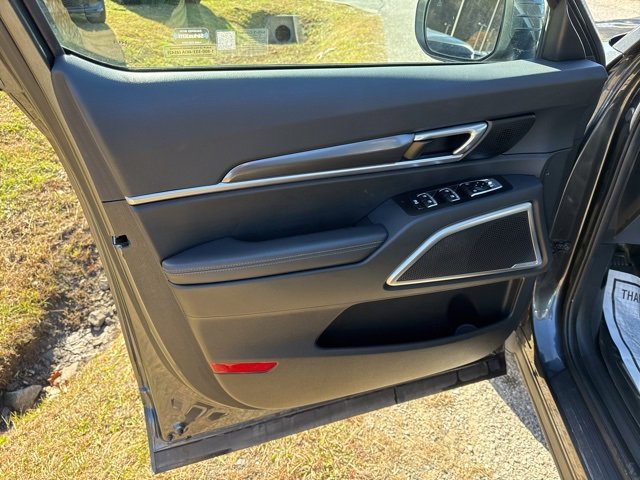 Used 2024 Kia Telluride S w/ S Sunroof Package image 16