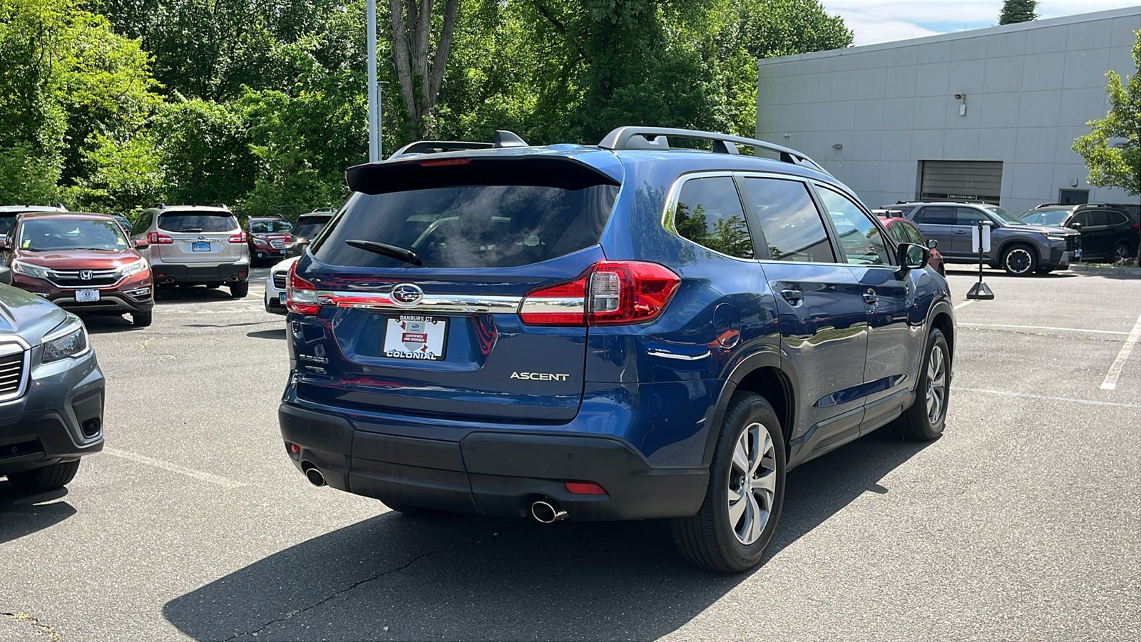 Certified 2022 Subaru Ascent Premium w/ Convenience Package AWD/4WD image 6