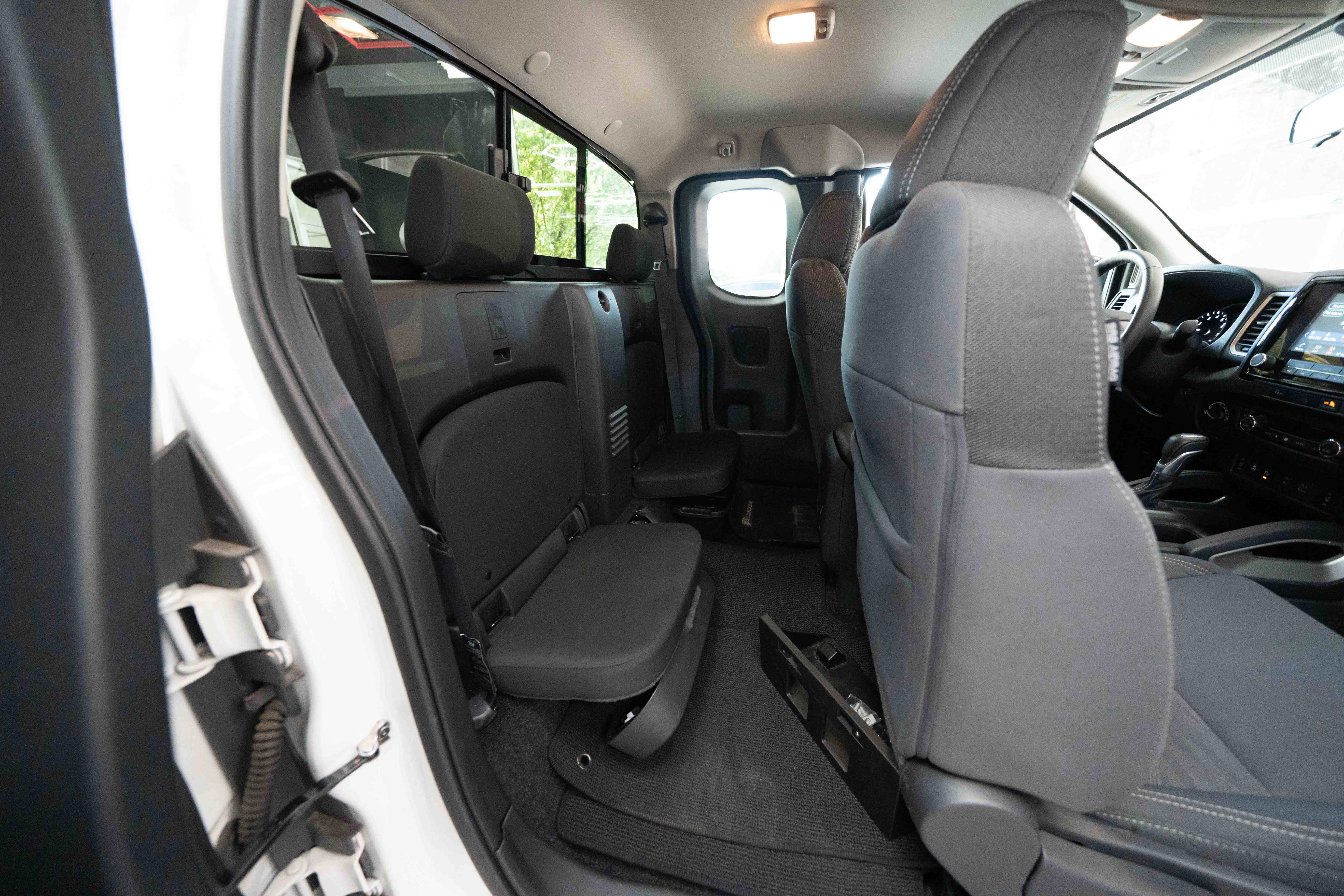 Used 2024 Nissan Frontier SV w/ SV Convenience Package image 24