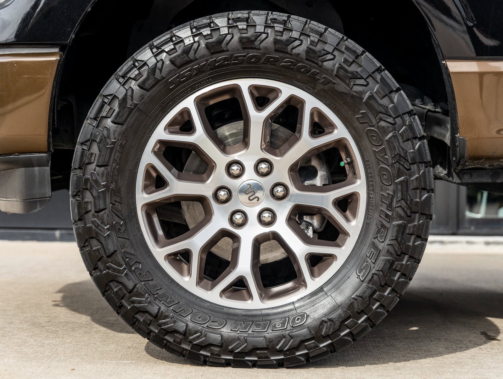 Used 2023 Ford F150 XLT w/ Equipment Group 301A Mid image 12