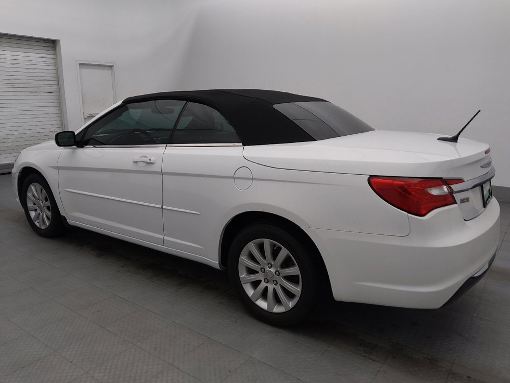 Used 2014 Chrysler 200 Touring image 3
