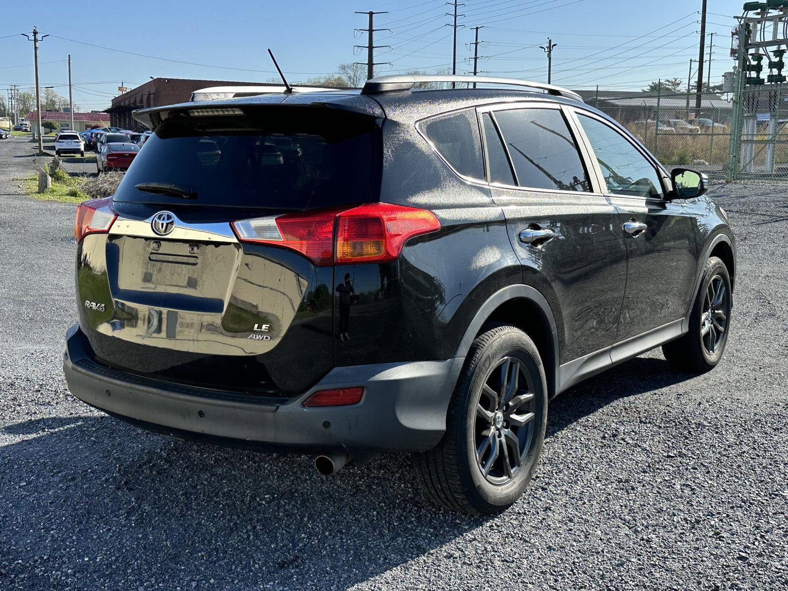 Used 2014 Toyota RAV4 LE AWD/4WD image 8