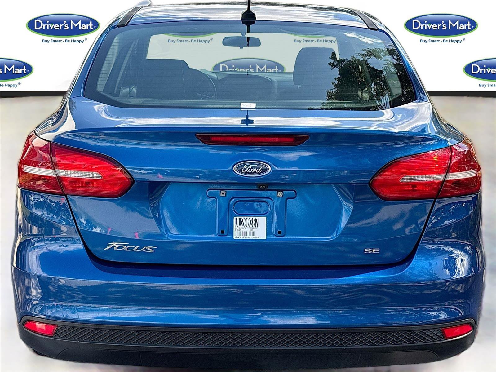 Used 2018 Ford Focus SE w/ SE Appearance Package image 7