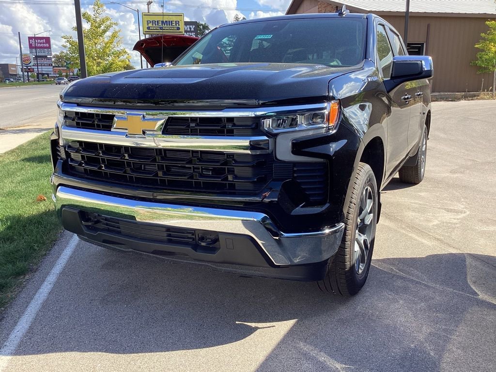 New 2026 Chevrolet Silverado 1500 LT image 2