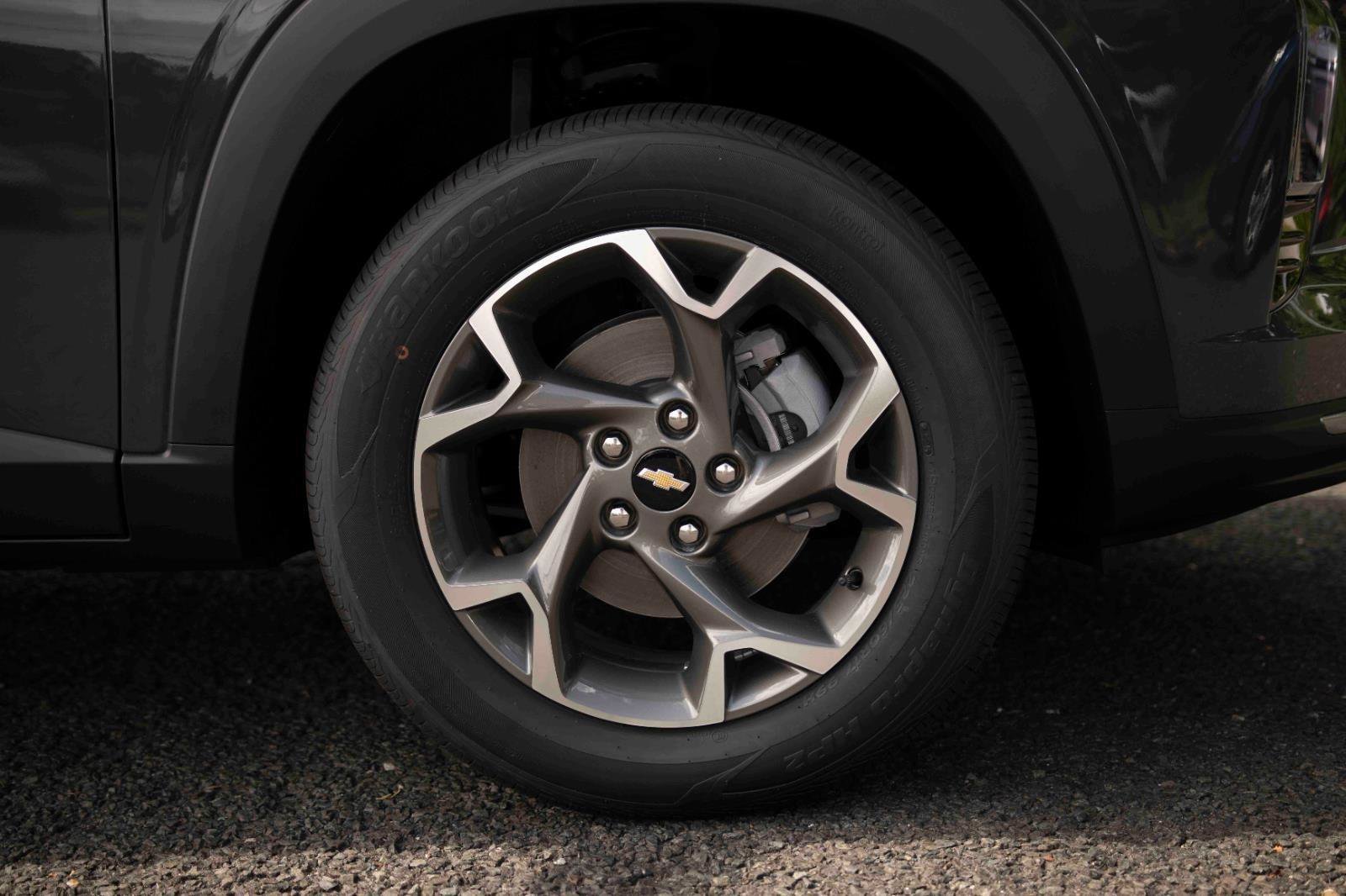 New 2026 Chevrolet Trax LS w/ LS Convenience Package FWD image 11