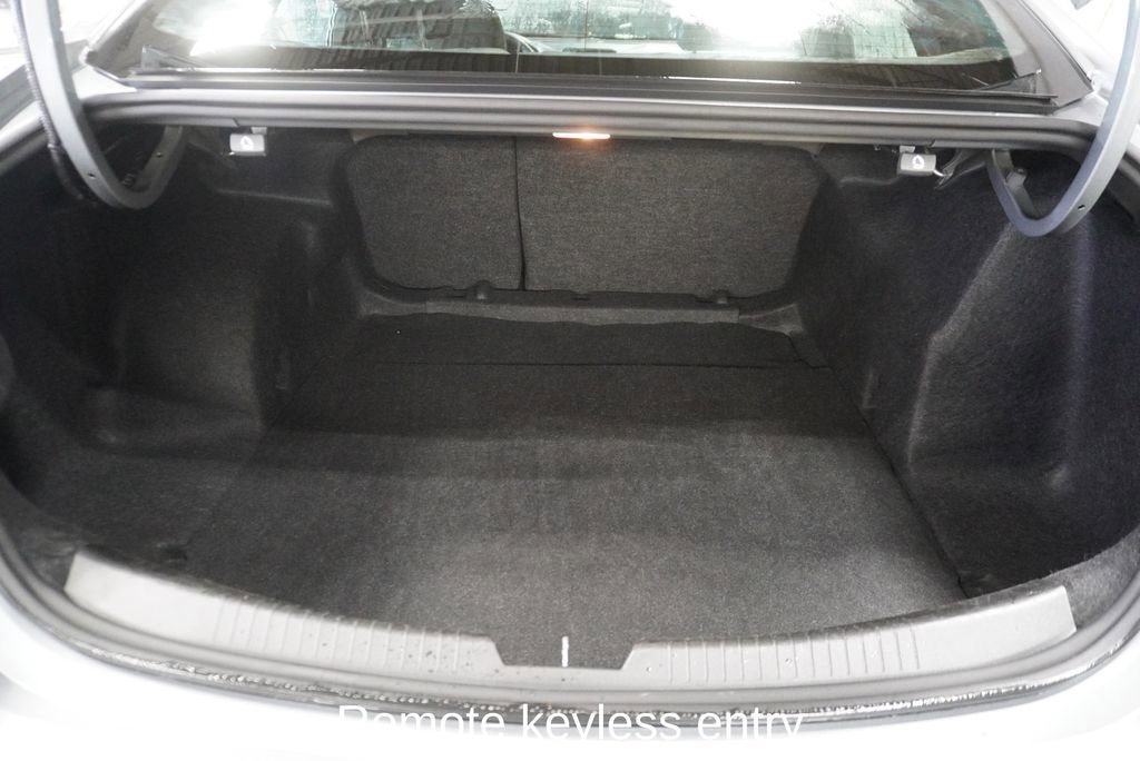 Used 2023 Chevrolet Malibu LT image 5