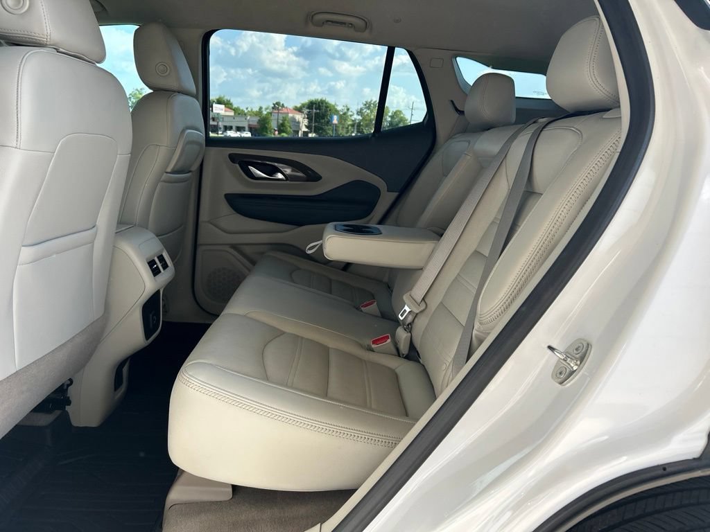 Used 2023 GMC Terrain Denali w/ LPO, Floor Liner Package AWD/4WD image 9