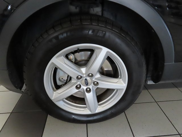 Used 2019 Ford Explorer XLT w/ Equipment Group 202A image 18