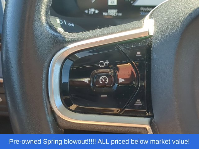 Used 2016 Volvo XC90 T6 Momentum w/ Momentum Plus Package AWD/4WD image 26